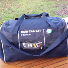 sac de sport avec le logo E21